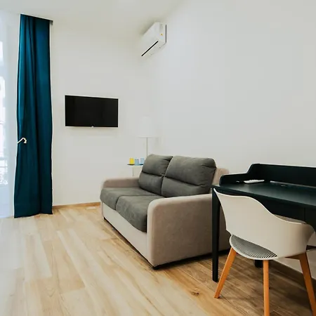 Lara's By I Borbone 4*