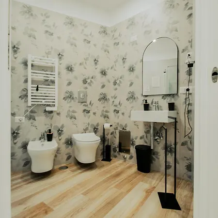 Lara's By I Borbone 4* Neapel