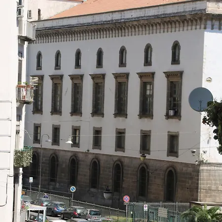 Lara's By I Borbone Pensionat 4*