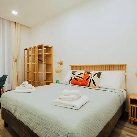 Lara's By I Borbone Napels