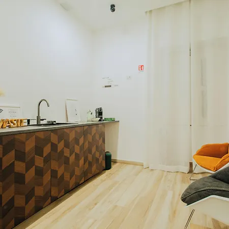 Lara's By I Borbone Neapel