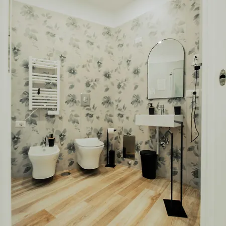 Lara's By I Borbone Pensionat 4*