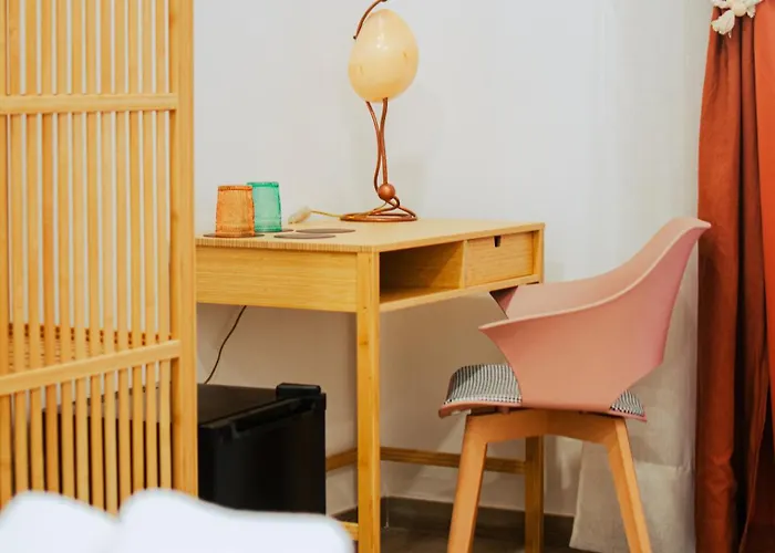 Gasthuis Lara's By I Borbone Napels