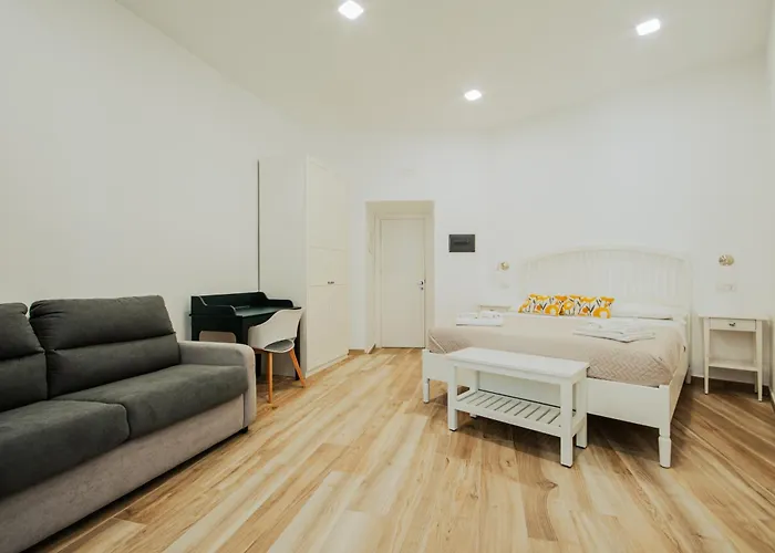 Lara's By I Borbone Napels