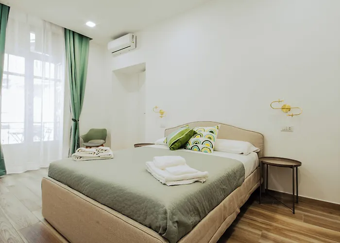 Gasthuis Lara's By I Borbone Napels